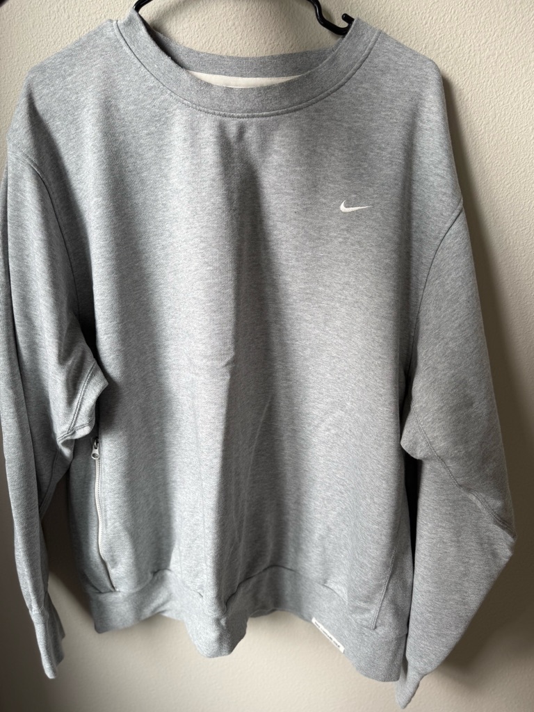 Nike Men’s Xl Light Gray Crewneck Sweatshirt